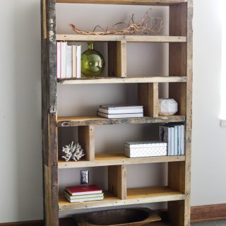 DIY Crates and Pallet Bookshelf