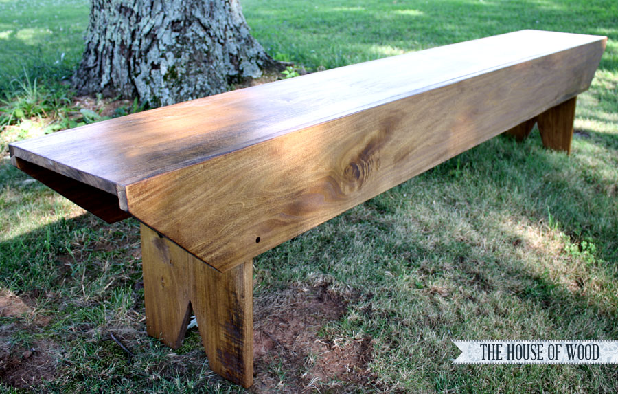 Build this Pottery Barn-inspired bench with just 3 pieces of wood! Super easy DIY beginning project! | www.jenwoodhouse.com/blog