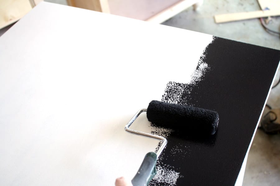 How to paint a DIY desk