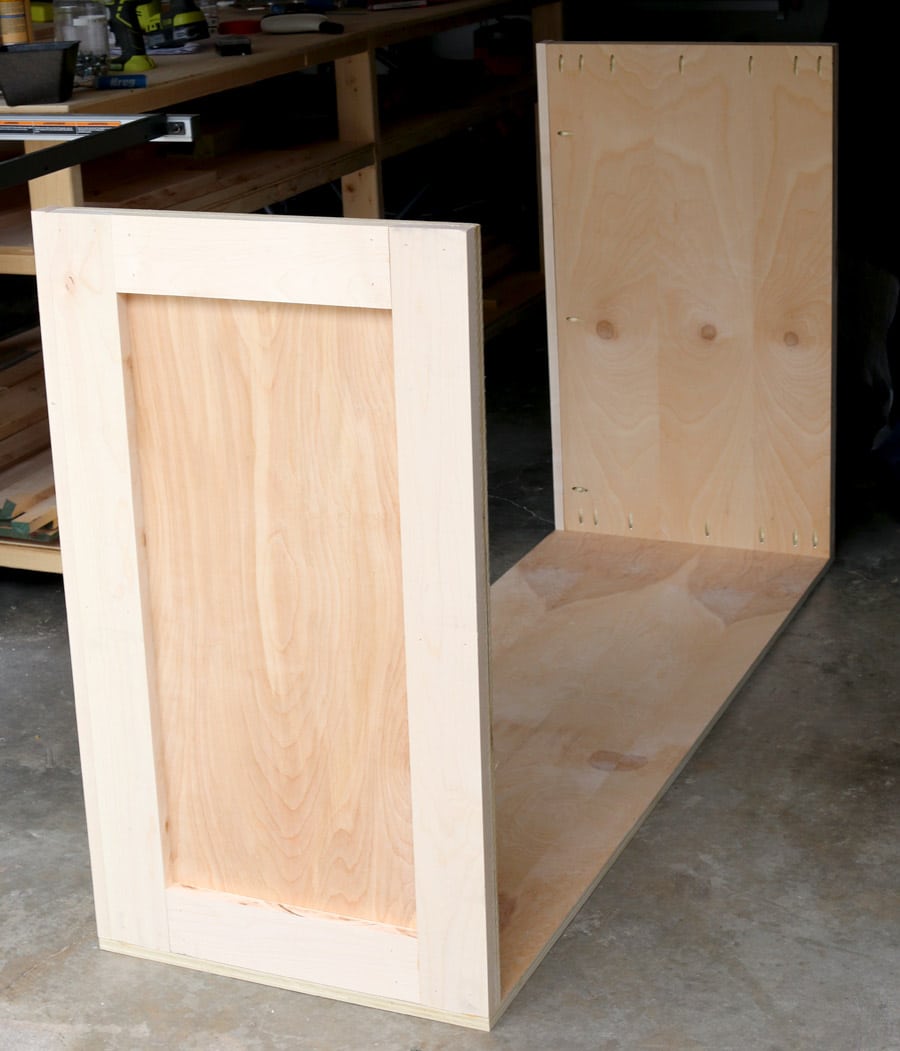 How to build a DIY dresser #freeplans #tutorial #dresser #diy