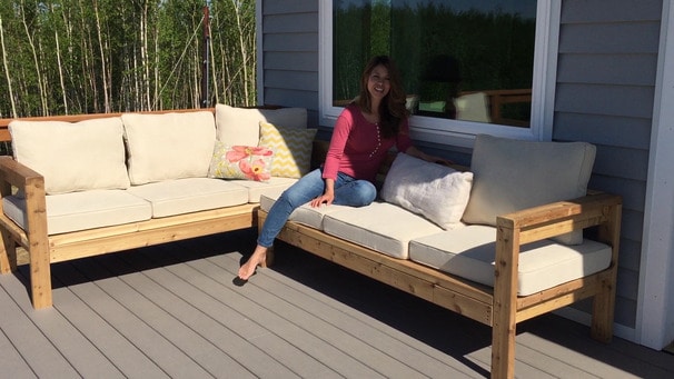 How to build a DIY outdoor sectional sofa