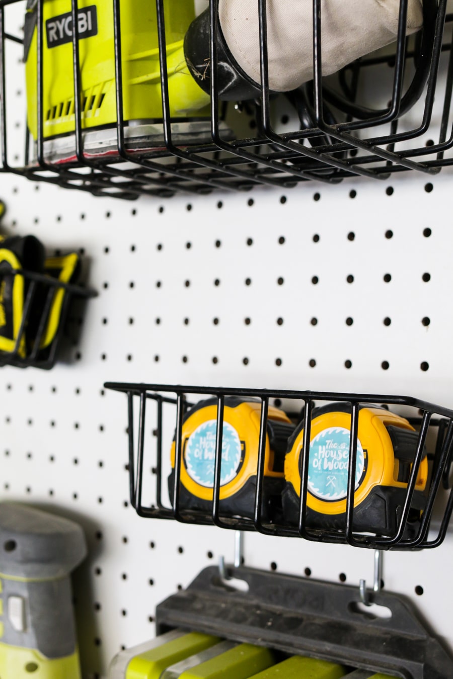 How to organize tools with pegboard