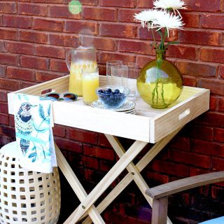 Tutorial on how to build a DIY West Elm Butler Stand.