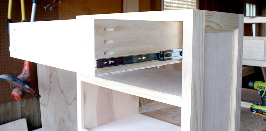 How to build a nightstand bedside table - free furniture plans and tutorial