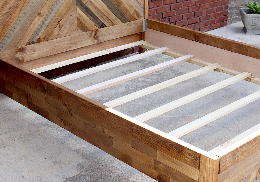 How To Build A Diy Reclaimed Wood Chevron West Elm Alexa Bed