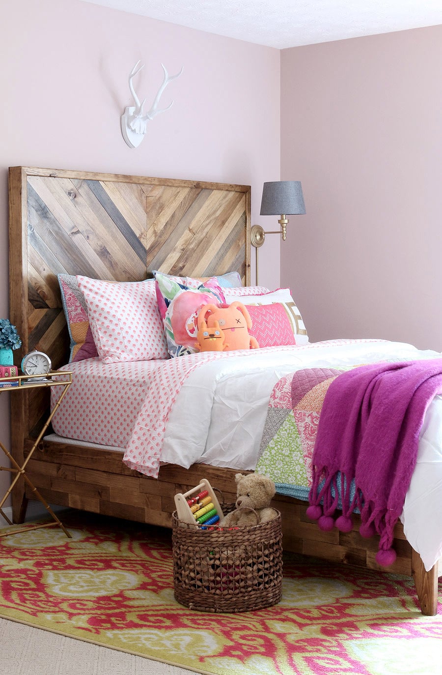 How To Build A Diy Reclaimed Wood Chevron West Elm Alexa Bed