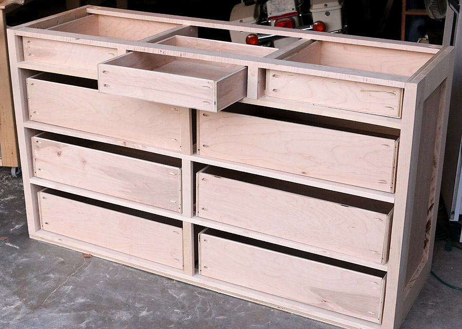 How to Build a Simple 3 Drawer Dresser --BUILDING PLANS!