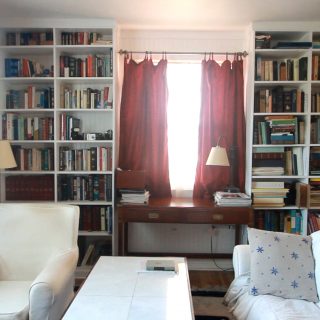 How to build a built-in bookshelf
