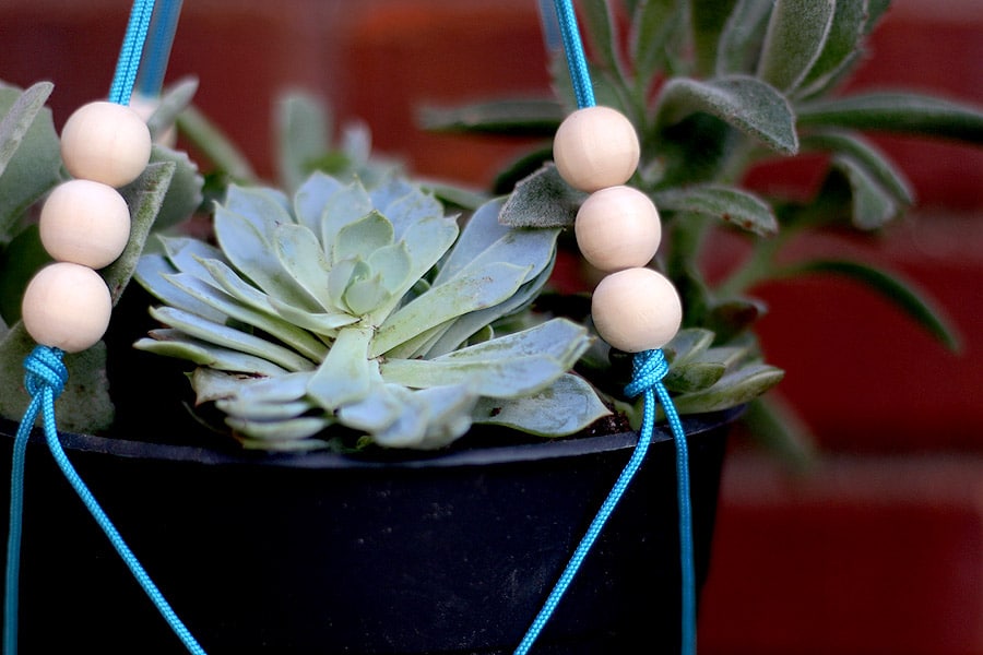 How to build a triangle hanging planter