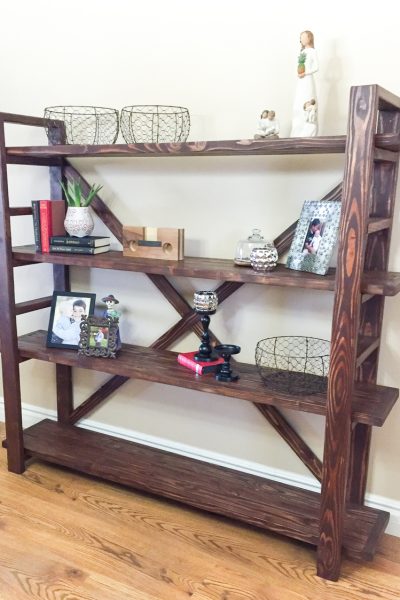 How to build a DIY toscana bookshelf - free building plans by Jen Woodhouse
