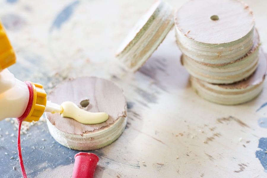 How to make DIY candleholders out of scrap plywood