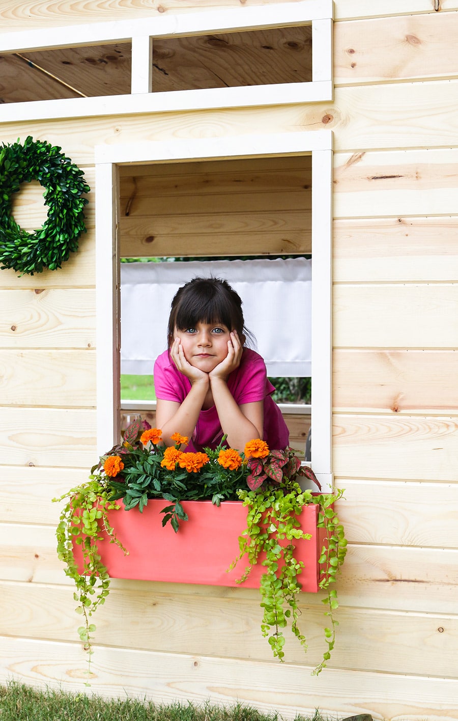 How to build a DIY kids playhouse