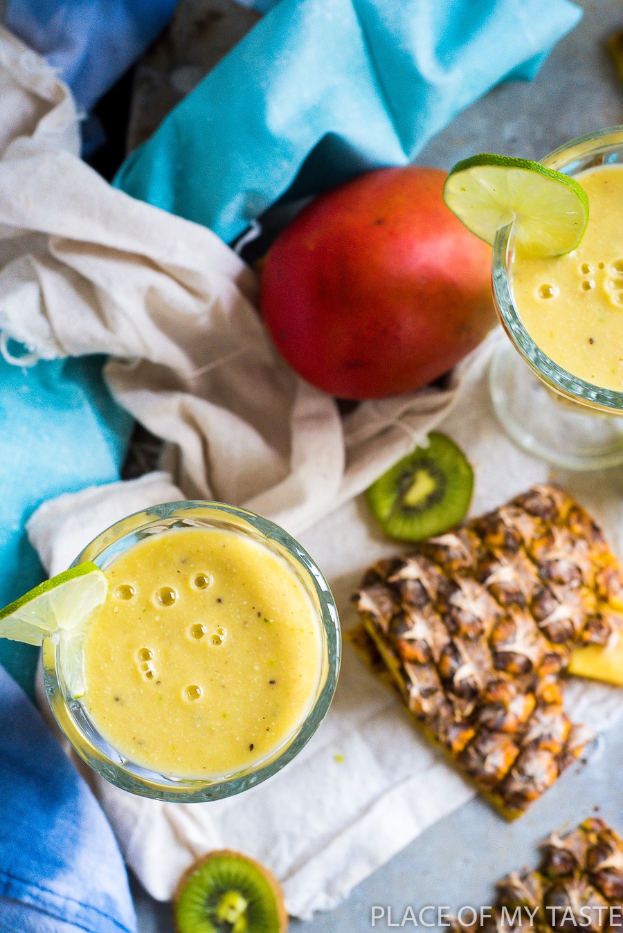 Easy, healthy, and delicious fresh mango smoothie recipe