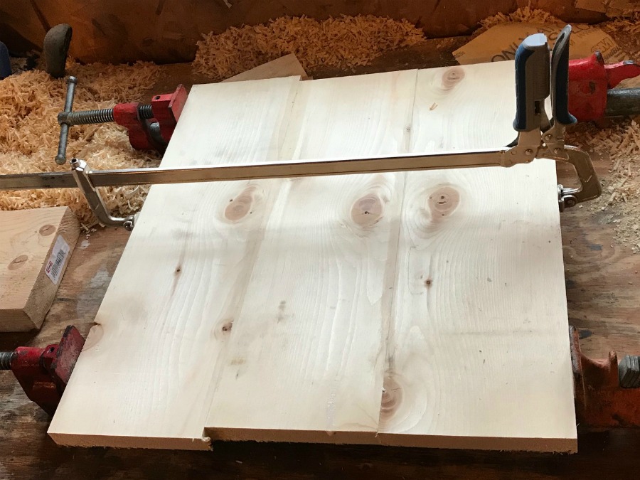 https://jenwoodhouse.com/wp-content/uploads/2018/02/glue-simple-DIY-side-table-top-boards-together.jpg