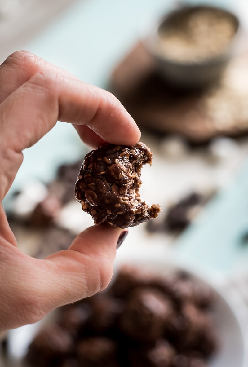 no-bake peanut butter oatmeal balls