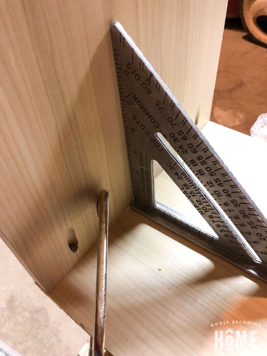 Building floating nightstand