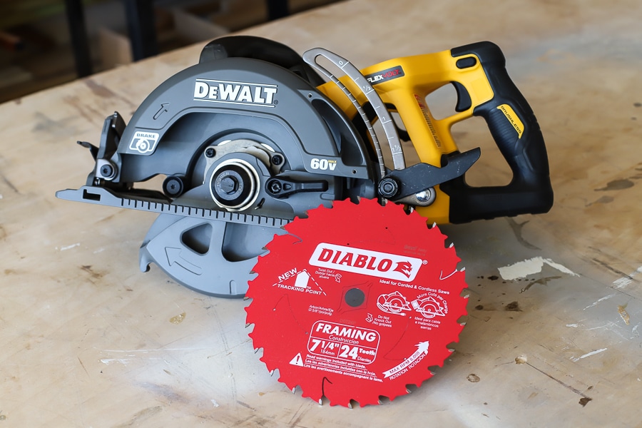 Dewalt 18v best sale skill saw blade