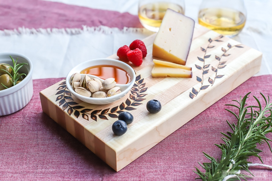 Great gift idea! How to make a DIY wood burned cutting board