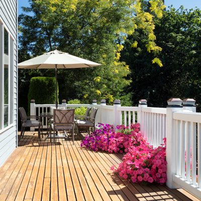 Why Homeowners Choose Wood Over Composite Decking