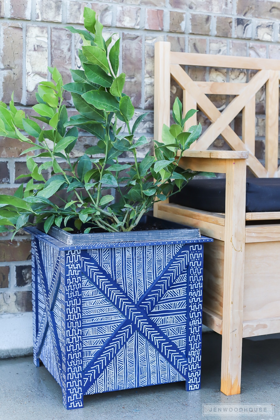 How to make a DIY mud cloth painted planter