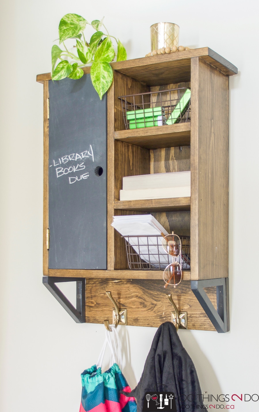 Wood Organizer Shelf with Drawers and Hooks