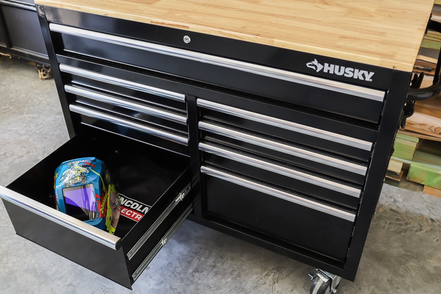 Review of the new Husky mobile deep workbench