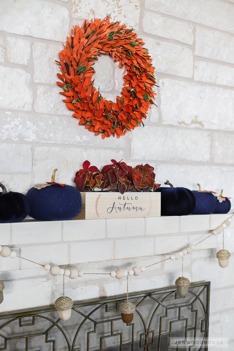 How to decorate your mantel for Fall Autumn