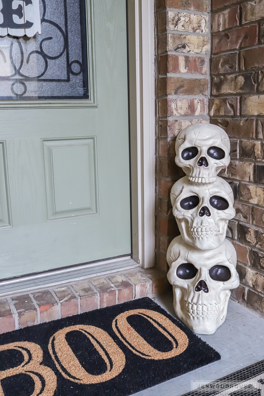 Halloween decor for the front door