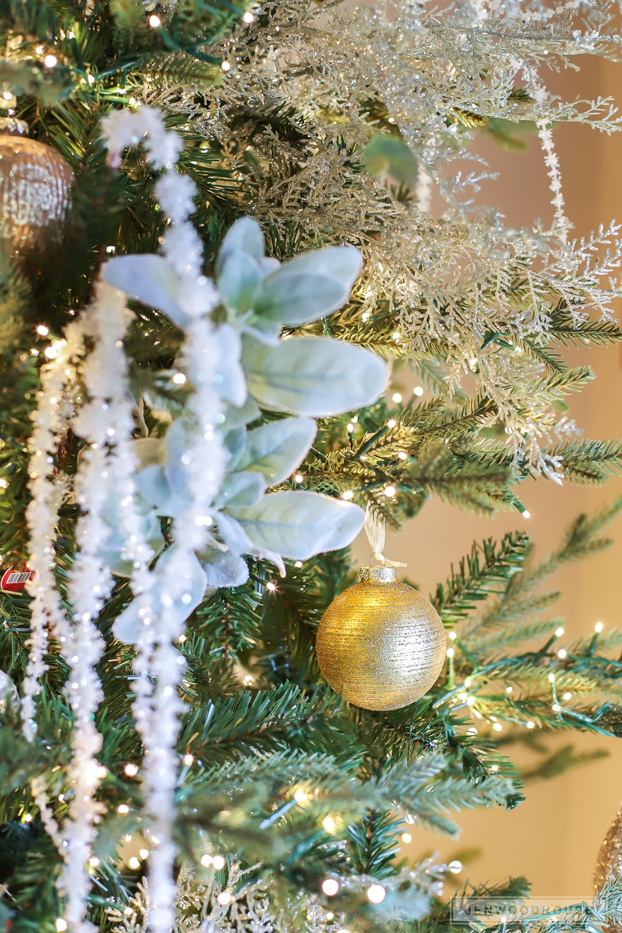 White and gold Christmas tree ornaments