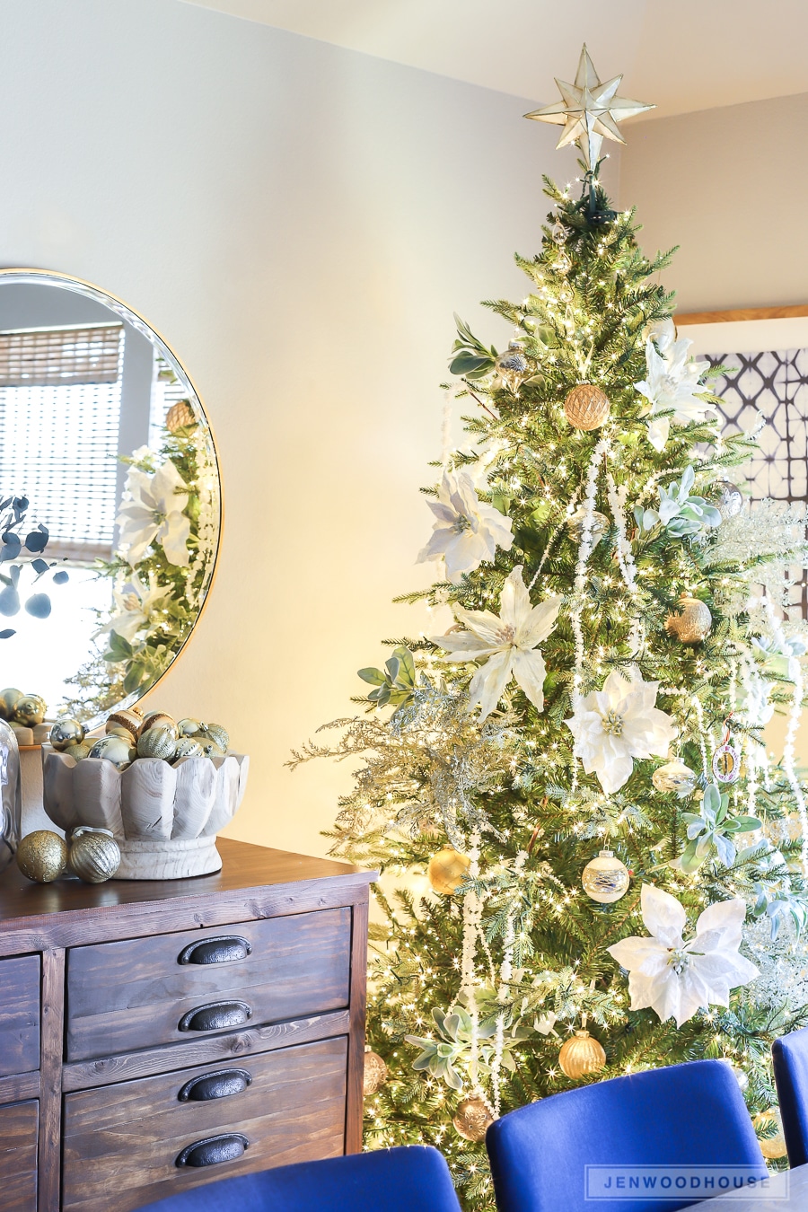 Christmas tree in the dining room