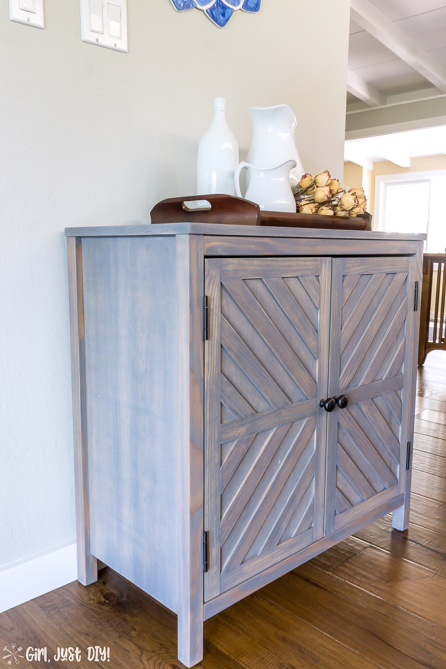 How to build a DIY entryway table with storage chevron storage cabinet