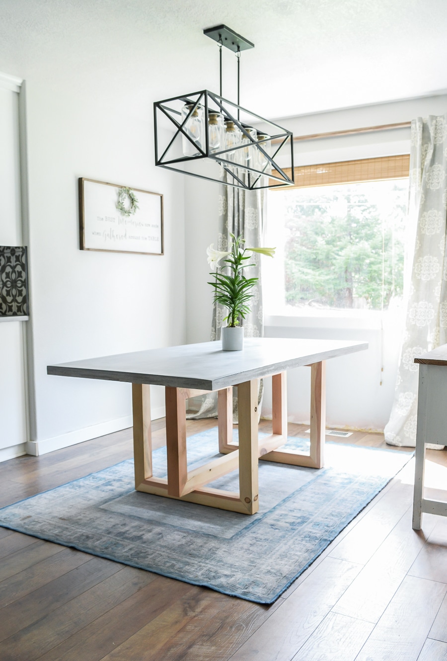 How to make a DIY concrete and wood dining table