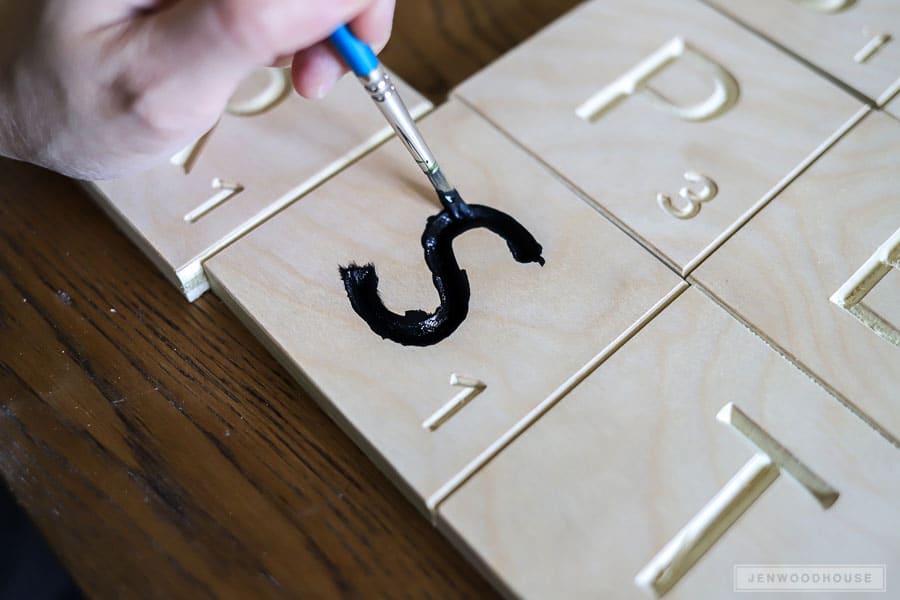 How to make oversized wooden Scrabble tiles