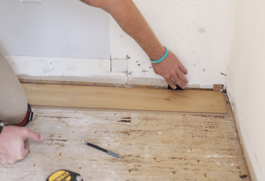 Using spacers when installing hardwood floors