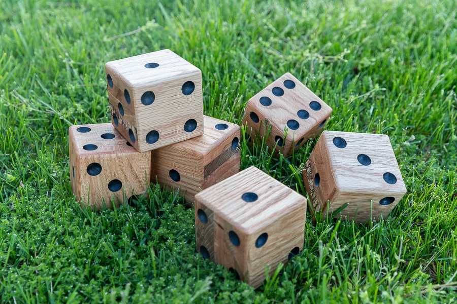 How to make giant yard dice
