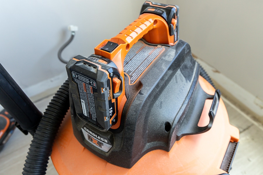 Battery-powered Wet/Dry Vacuum Tool Review