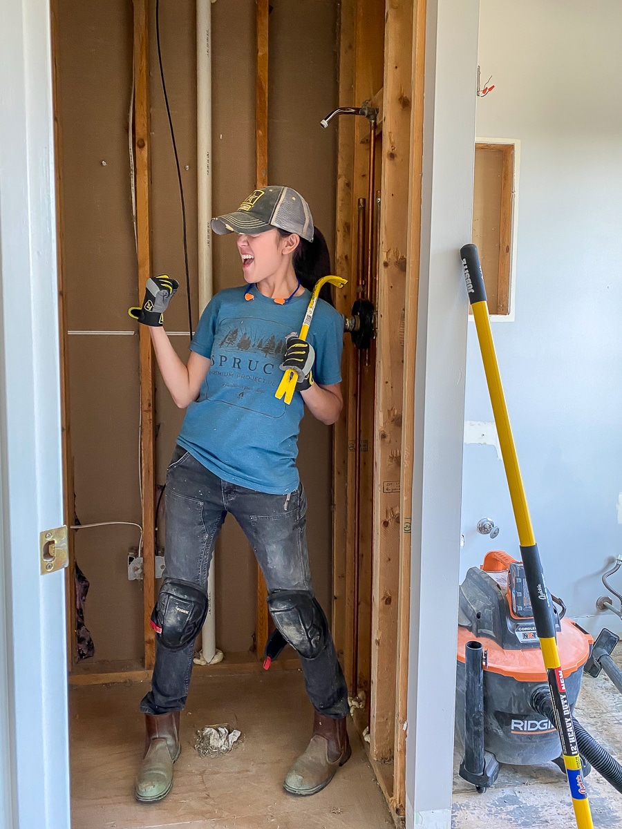 Guest Bathroom Renovation - Demo Day! How to demo a small bathroom the easy way