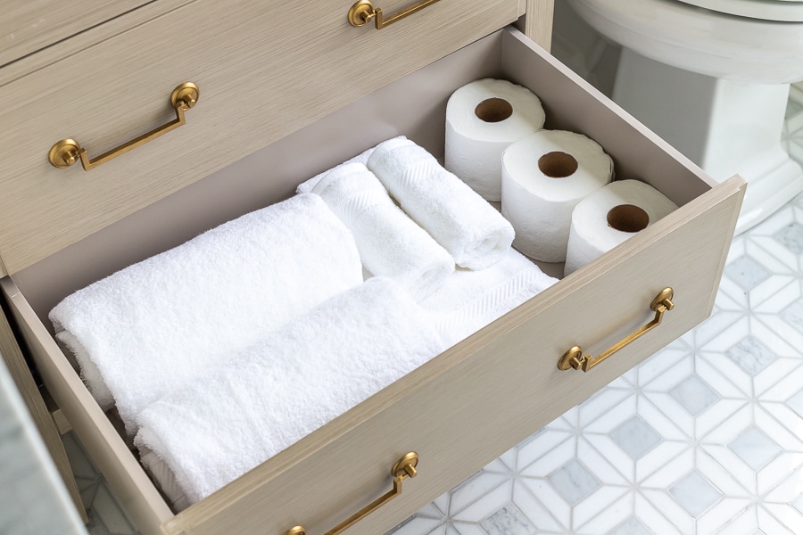 Guest bathroom essentials - how to stock a guest bathroom