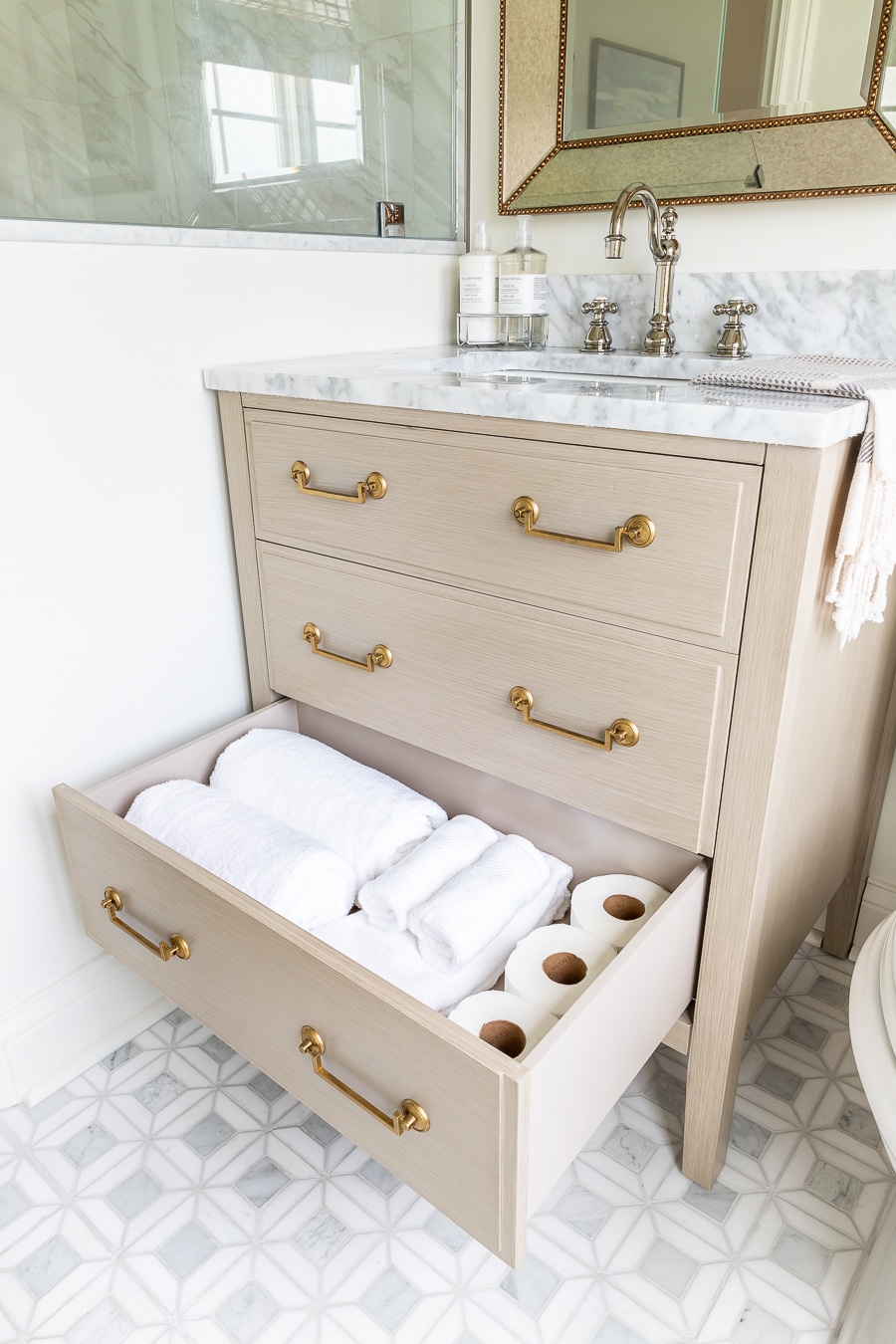 Beautiful vanity with storage in small bathroom