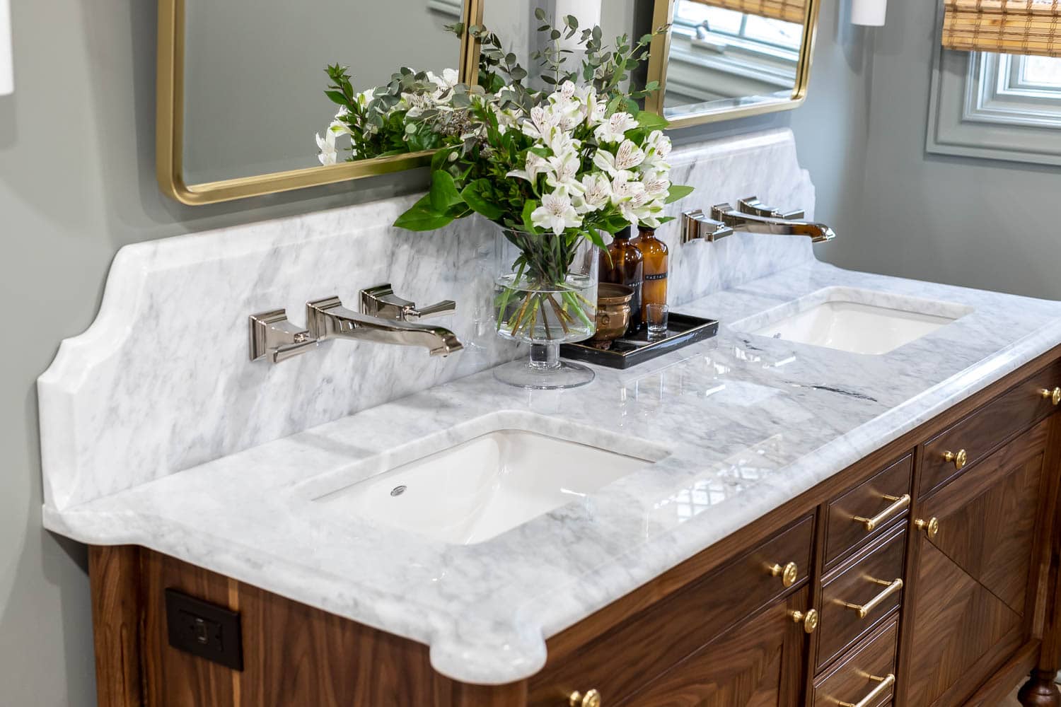 Easy DIY Bathroom Countertop Cabinet