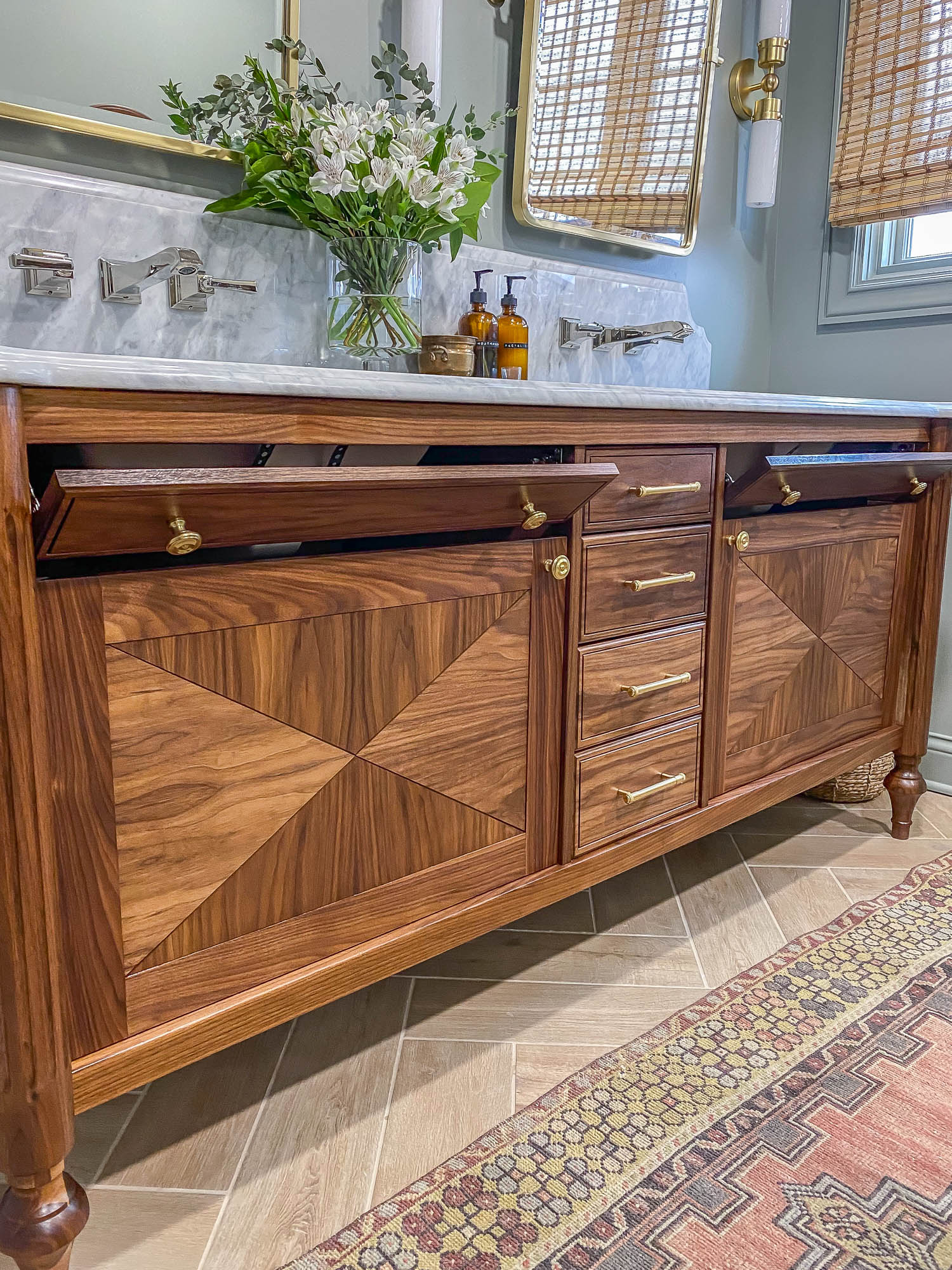 Bathroom Storage Cabinet, Woodworking Project