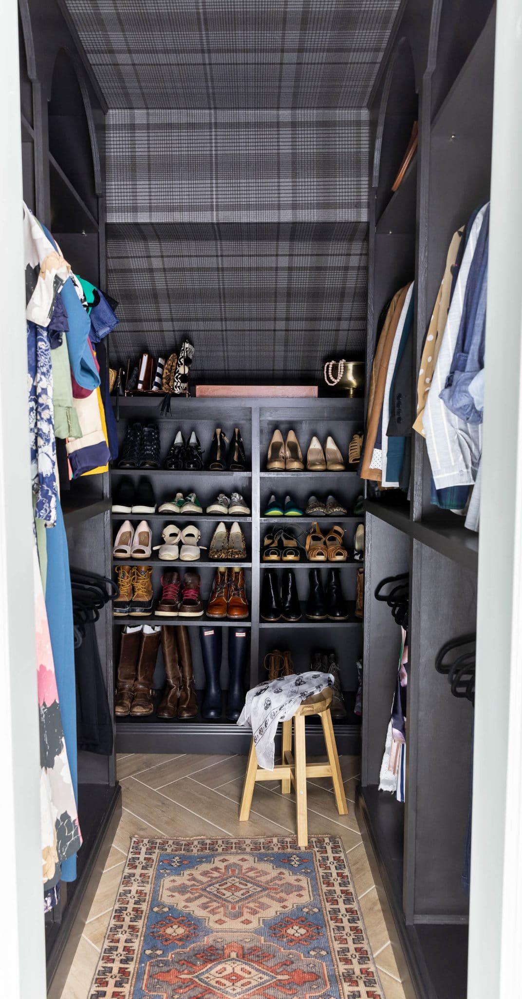Walk-in Closet Make Over on Budget: 8 Steps (with Pictures)  Wire closet  shelving, Closet maid shelving, Walk in closet dimensions