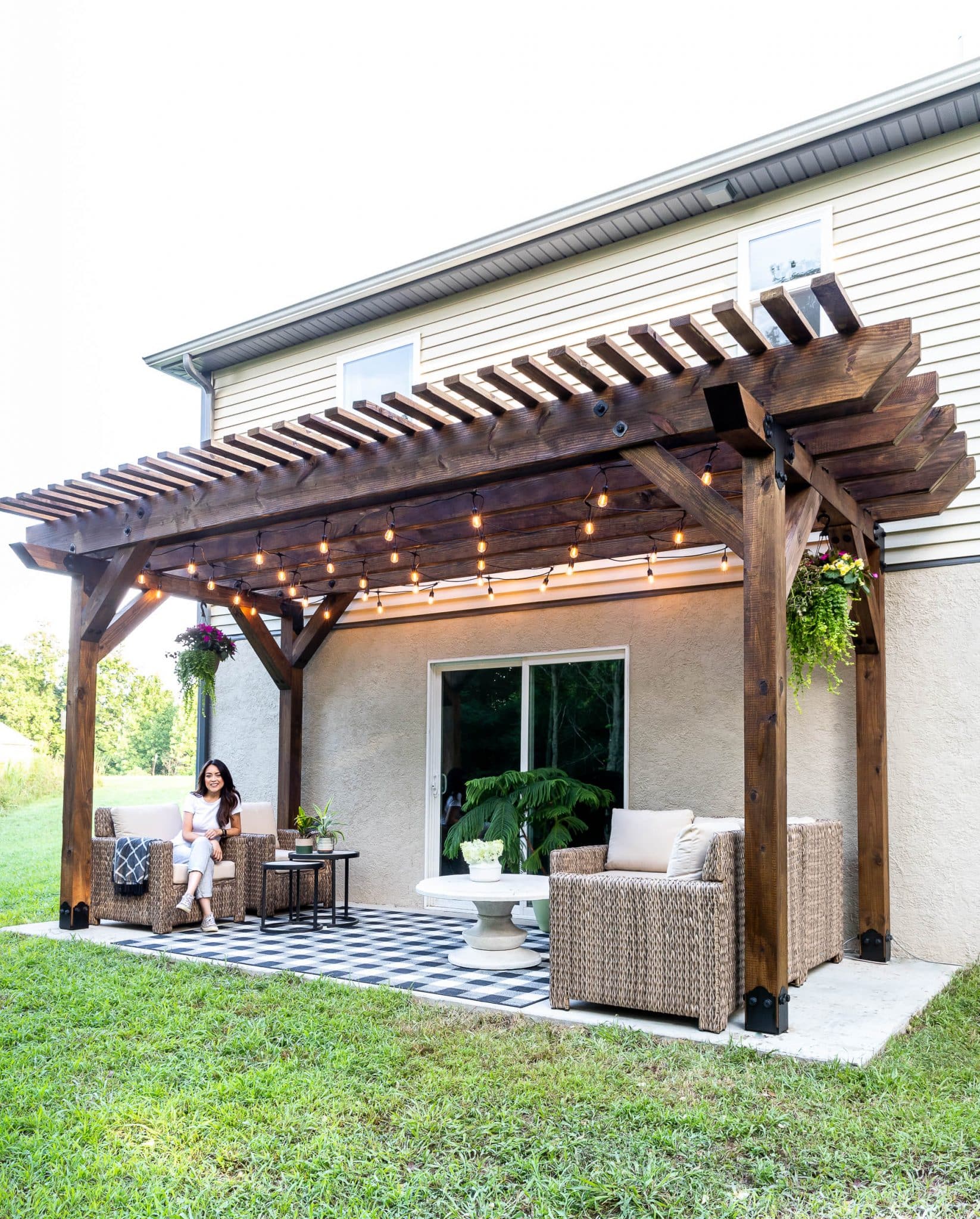 How To Stain And Finish A Pergola The House Of Wood