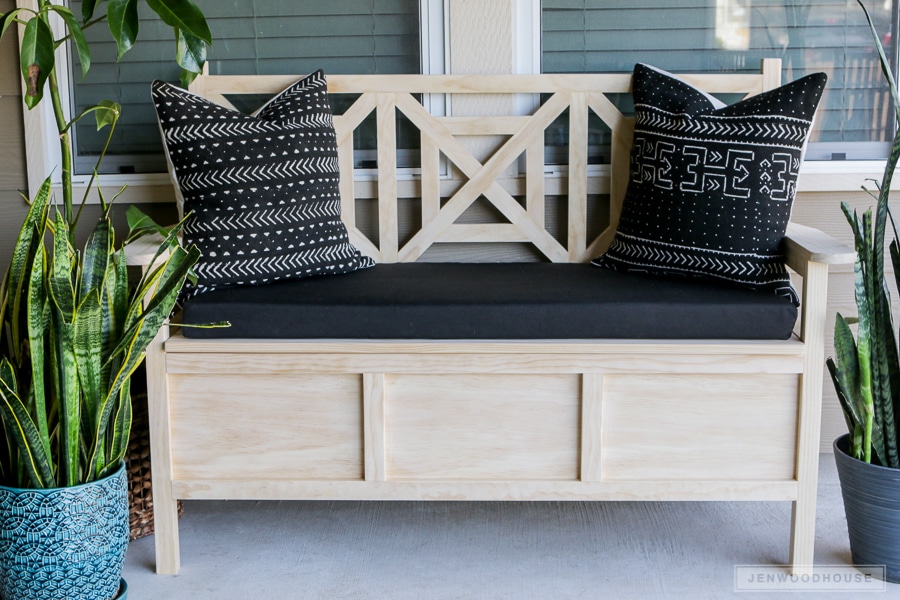 How to build a DIY outdoor storage bench with free plans