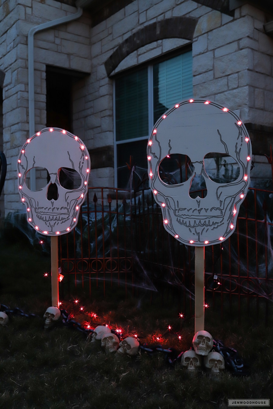 Halloween skeleton and skull yard signs and lawn decor