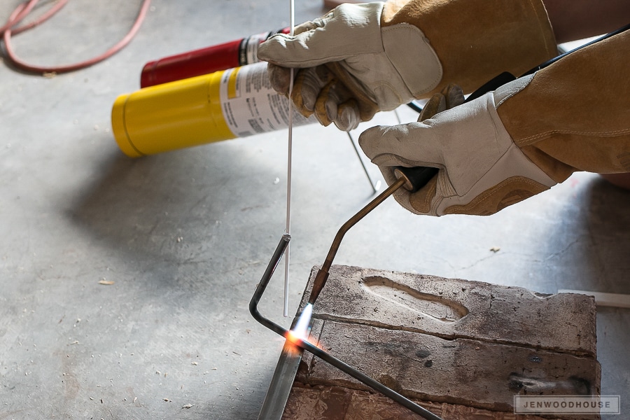 Use a blow torch to make a DIY iPad stand