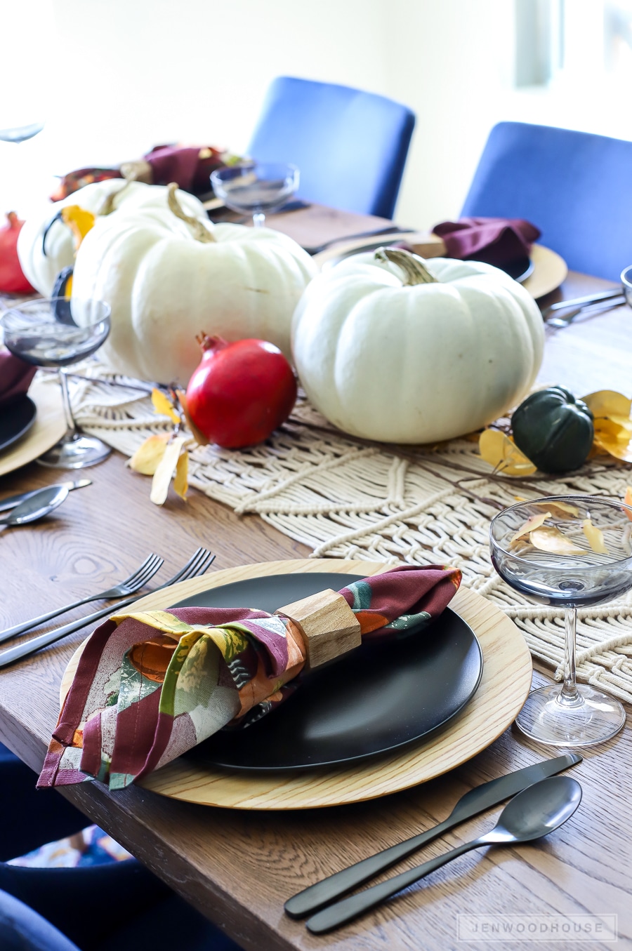 Fall Dining Room Table Setting