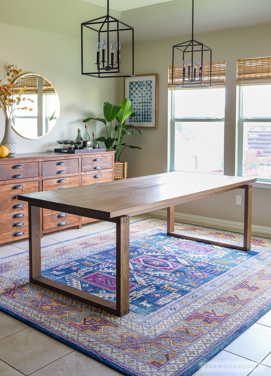 Build a modern dining table - plans by Jen Woodhouse