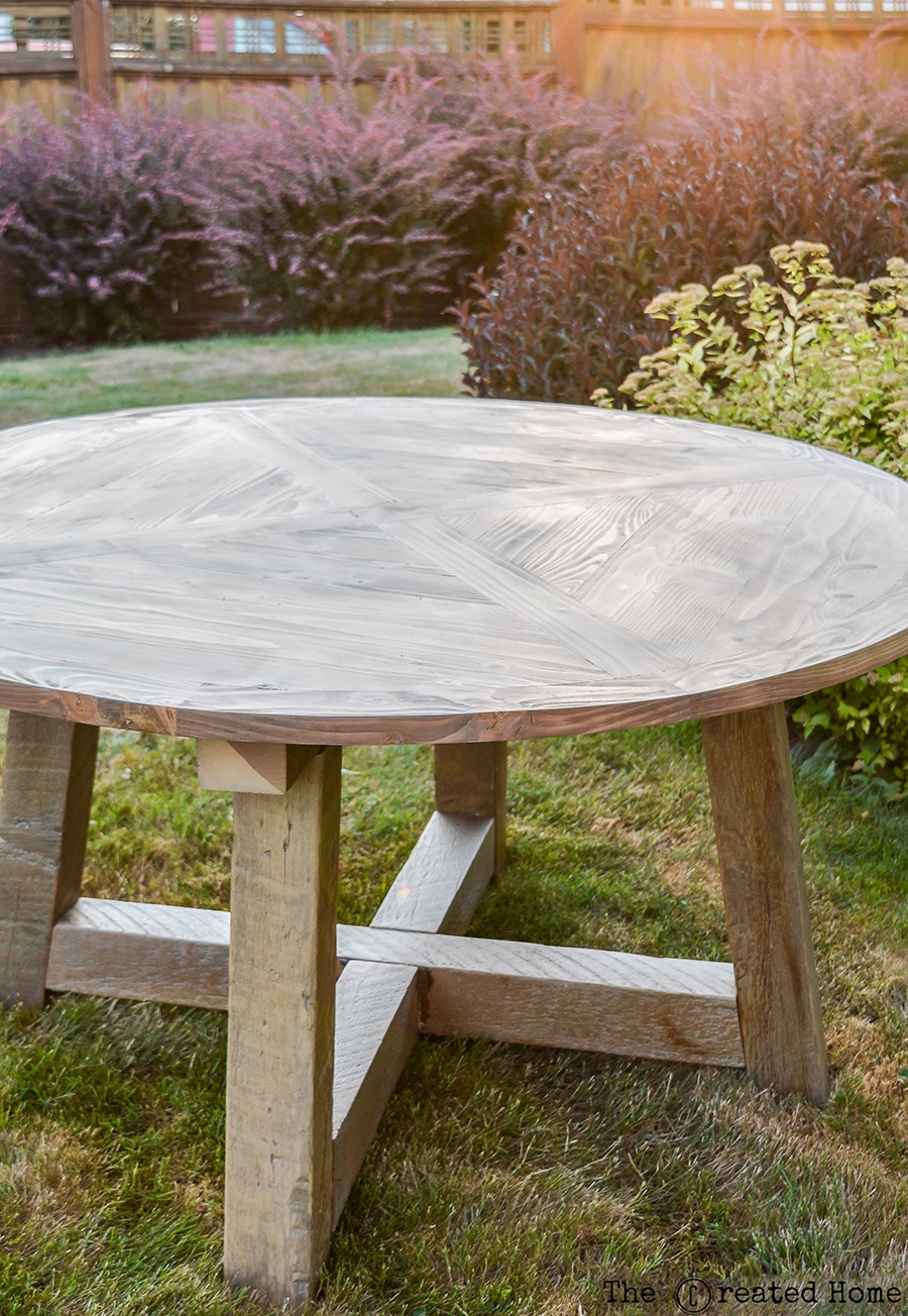 How to build a DIY salvage wood beam round dining table. Plans by Jen Woodhouse