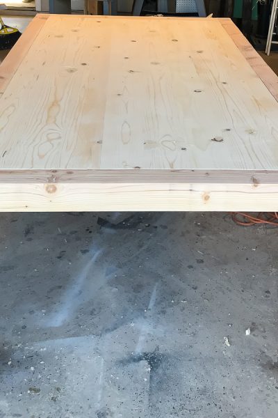 How to build a DIY chunky modern dining table - free plans!